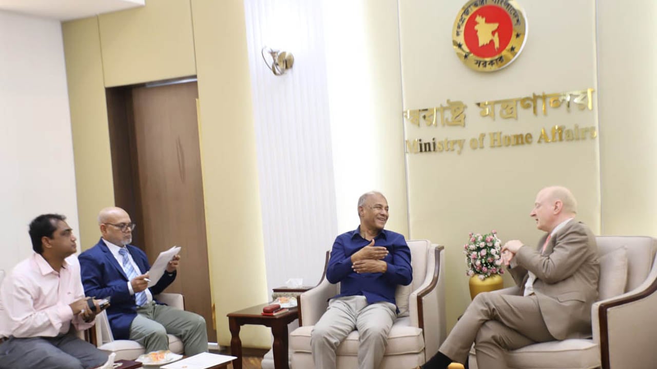 জাতীয় নির্বাচন ফেব্রুয়ারির প্রথমার্ধে হবে: স্বরাষ্ট্র উপদেষ্টা