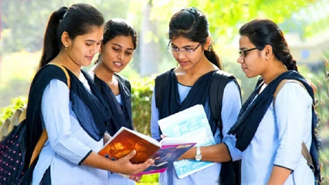 মাধ্যমিক বিদ্যালয় খুলছে আজ, প্রাথমিক খুলবে মঙ্গলবার