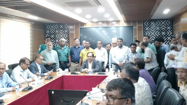 সচিবালয়ে কর্মকর্তা-কর্মচারীদের বুধবারের কর্মসূচি স্থগিত