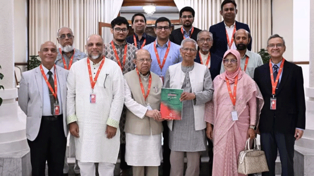 স্বাস্থ্য খাত সংস্কার কমিশনের সুপারিশ দ্রুত বাস্তবায়নের নির্দেশ
