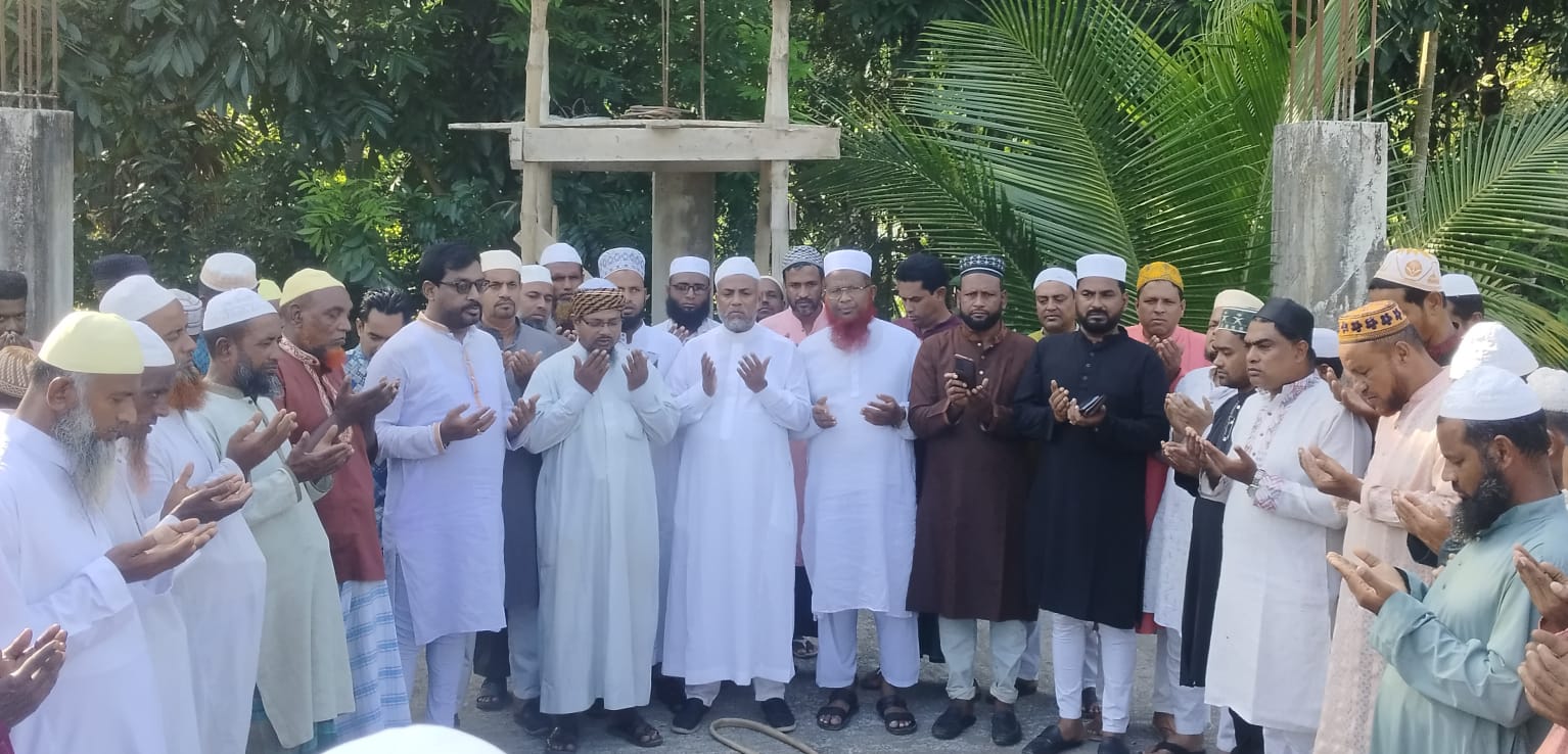 ডুমুরিয়ায় বাইতুন নাজাত জামে মসজিদের ছাদ নির্মাণকাজের উদ্বোধন