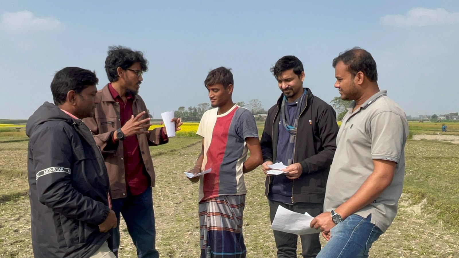 কুড়িগ্রামের চরাঞ্চলে গণভোট সচেতনতা বৃদ্ধিতে তরুণদের ব্যতিক্রমী উদ্যোগ