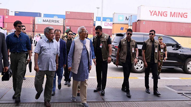 চট্টগ্রাম বন্দর পরিদর্শনে প্রধান উপদেষ্টা, কী থাকছে সফরে
