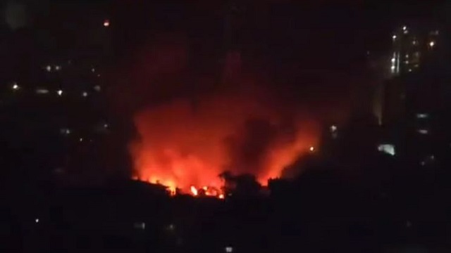 কড়াইল বস্তিতে ভয়াবহ আগুন, নিয়ন্ত্রণে কাজ করছে ১১ ইউনিট