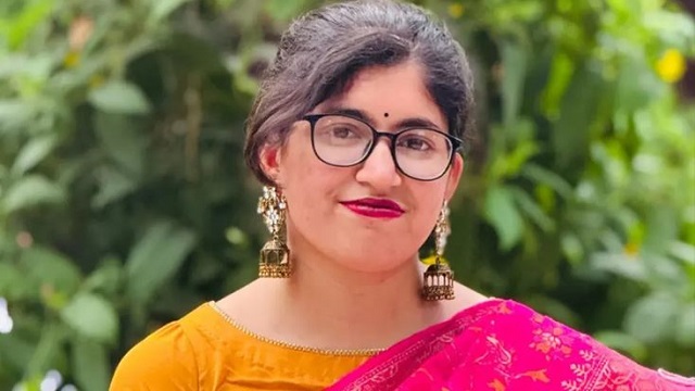 উমামা ফাতেমার দরখাস্তে ঢাবি হলের রাজনীতি নিয়ে তীব্র বিতর্ক
