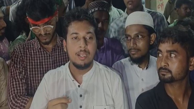 সোহাগ হত্যার প্রতিবাদে আলোর মিছিল—জ্বলে উঠলো কলাপাড়া