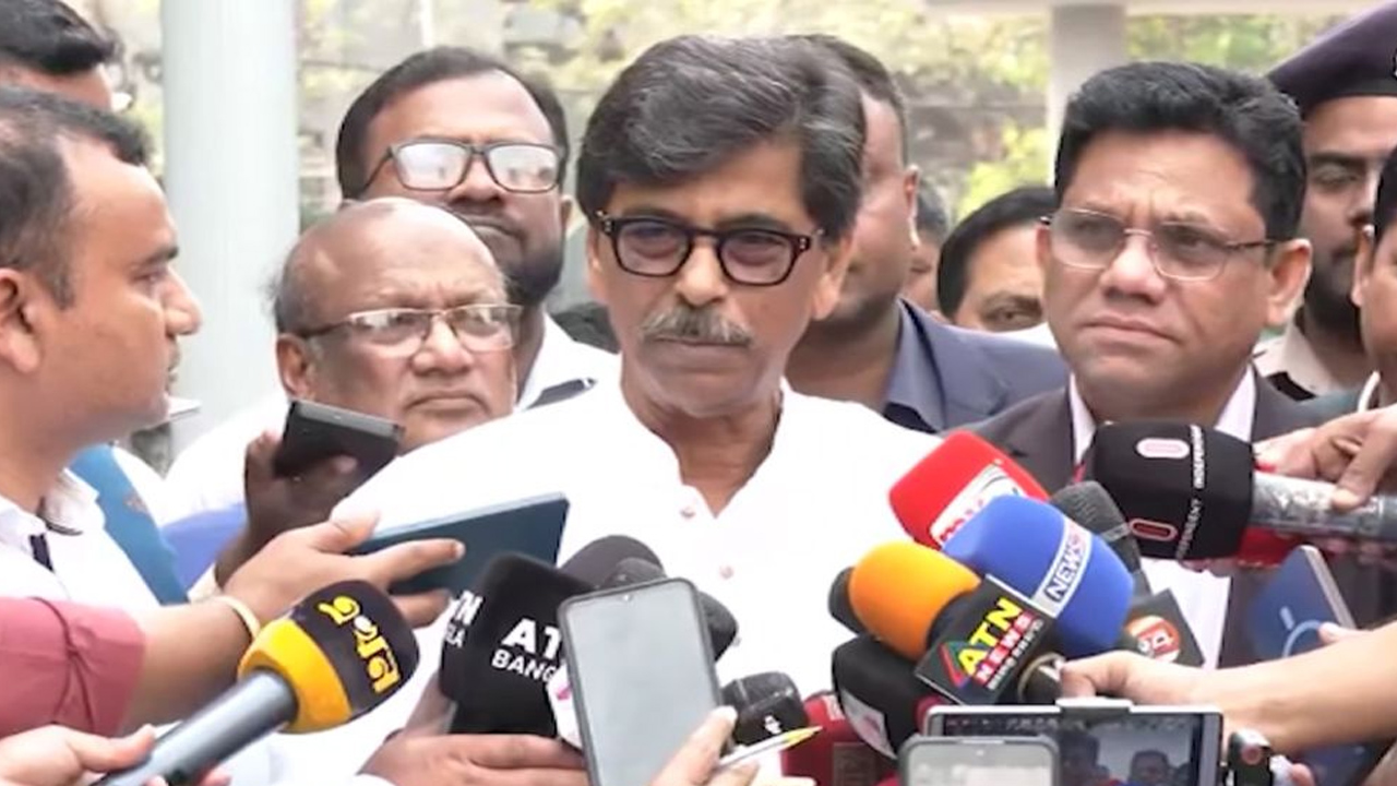 প্রথমে হতদরিদ্র পরিবার ফ্যামিলি কার্ডের সুবিধা পাবে: খাদ্যমন্ত্রী