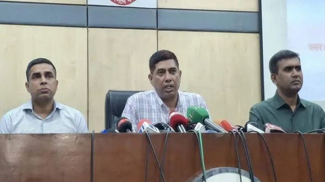 ১৩ নভেম্বরের লকডাউন নিয়ে আতঙ্ক নয়: ডিবিপ্রধান, গ্রেফতার ৪৪