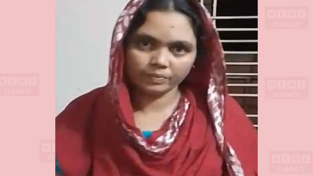 পরকীয়া প্রেমে দুই সন্তানের জননী ঘর ছাড়লেন