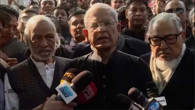 বুদ্ধিজীবী স্মৃতিসৌধে শ্রদ্ধা জানানোর পর যা বললেন মির্জা ফখরুল
