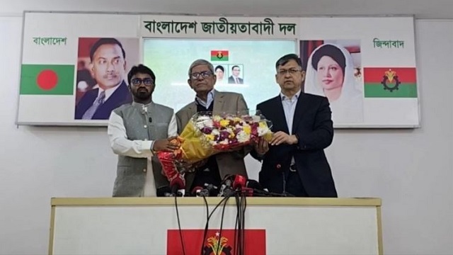 বিএনপিতে যোগ দিলেন রাশেদ খাঁন: লড়বেন ধানের শীষ প্রতীকে