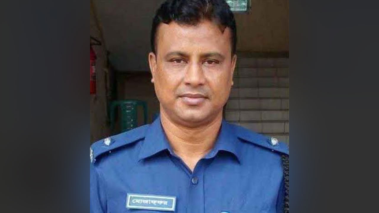 ব্রাহ্মণবাড়িয়ায় পুলিশ কর্মকর্তার ডাকসু শুভেচ্ছা পোস্ট: ওসি প্রত্যাহার, জিডি দায়ের