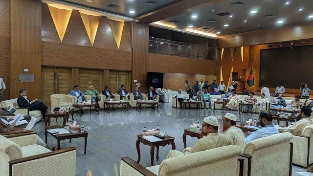জুলাই সনদ বাস্তবায়নে আজ দলগুলোর সঙ্গে বৈঠক