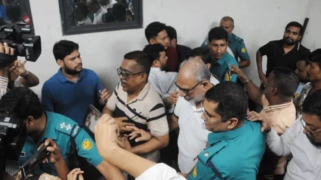 লতিফ সিদ্দিকীসহ ১১ জন ডিবি হেফাজতে, ডিআরইউ হট্টগোল