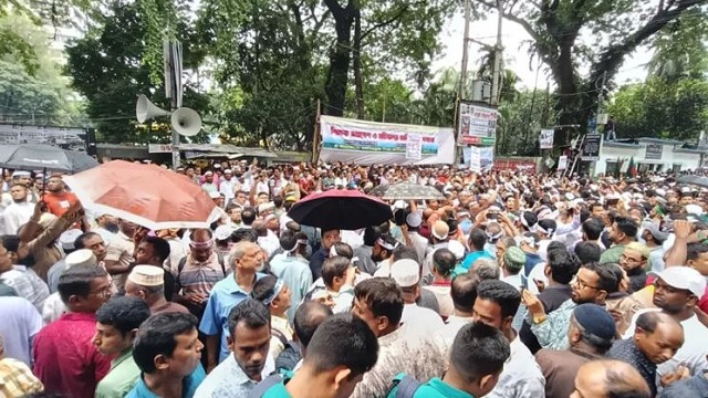 এক মাস সময়, নইলে কঠোর আন্দোলনে যাবে শিক্ষকরা