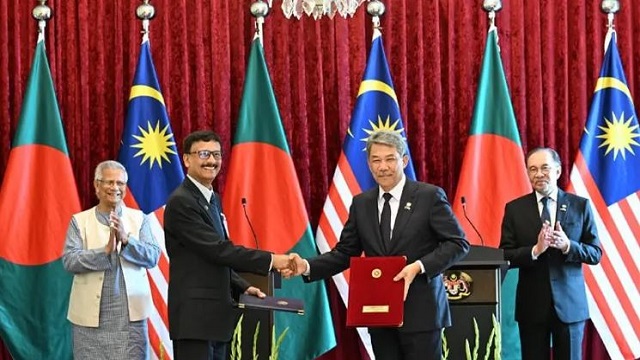 পাঁচটি এমওইউ, তিনটি নোট বিনিময়ে বাংলাদেশ-মালয়েশিয়া সম্পর্ক আরও সুদৃঢ়