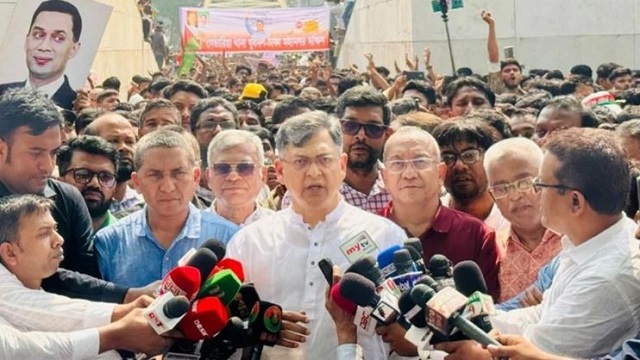 ফ্যাসিবাদবিরোধী বৃহত্তর জোট গড়ছে বিএনপি: ঐক্যে জোর সালাহউদ্দিনের