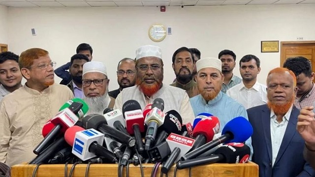 নভেম্বরে গণভোট চান জামায়াত: ইসিতে ১৮ দফা সুপারিশ পেশ