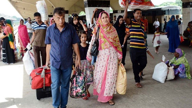 ঈদ যাত্রা শেষে রাজধানীতে ফিরছে মানুষ!