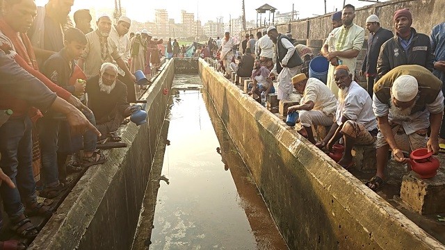 তীব্র পানি সংকট বিশ্ব ইজতেমায়, বিপাকে মুসল্লিরা
