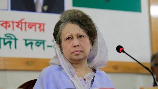 হাসপাতাল থেকে বাসায় ফিরলেন খালেদা জিয়া
