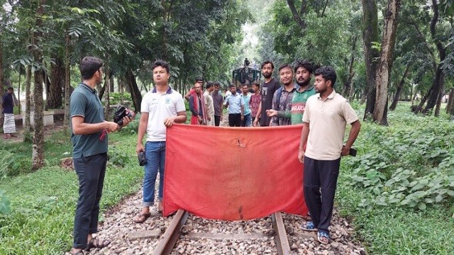 চতুর্মুখী আন্দোলনে উত্তাল বাংলাদেশ কৃষি বিশ্ববিদ্যালয়