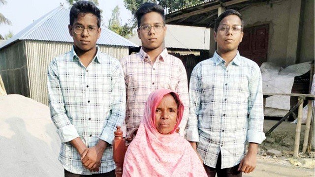 মেডিকেলে চান্স পেলেন চিকিৎসার অভাবে বাবা হারানো তিন ভাই
