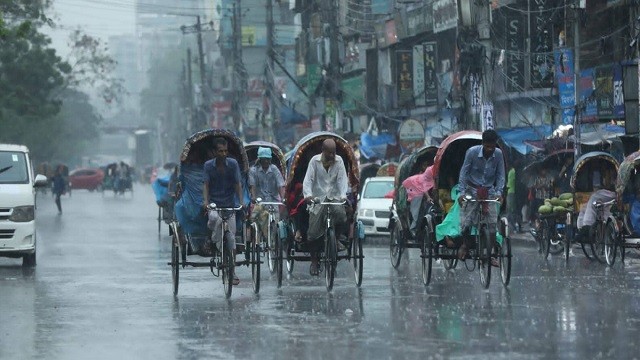 দুপুরের মধ্যে যেসব অঞ্চলে বজ্রসহ বৃষ্টির আভাস