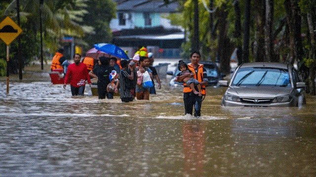 মালয়েশিয়ার দক্ষিণাঞ্চলে বন্যা, ঘরছাড়া ৪০ হাজার মানুষ
