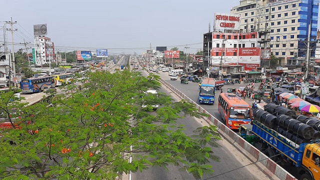 ঈদযাত্রায় চাপ নেই ঢাকা-চট্টগ্রাম মহাসড়কে
