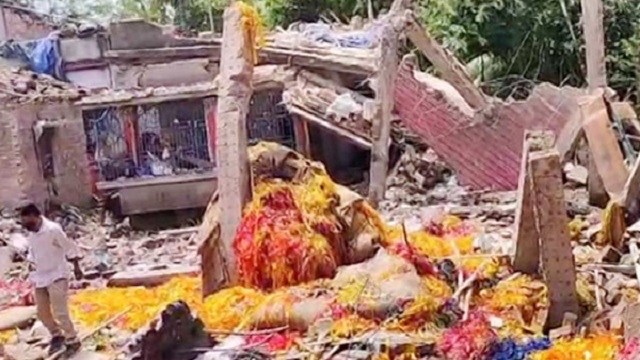 পশ্চিমবঙ্গে অবৈধ বাজি কারখানায় ভয়াবহ বিস্ফোরণ, নিহত ১০