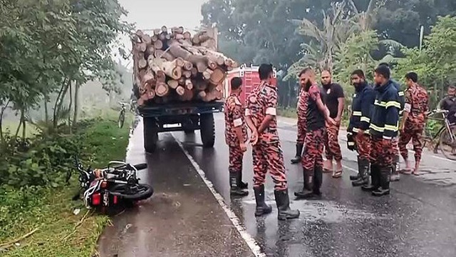 পঞ্চগড়ে মোটরসাইকেল-ট্রাক্টরের সংঘর্ষ, নিহত ৩