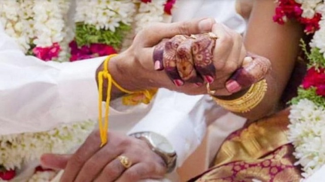 বিয়ের আলোকসজ্জায় বিদ্যুৎস্পৃষ্ট হয়ে বরের মৃত্যু