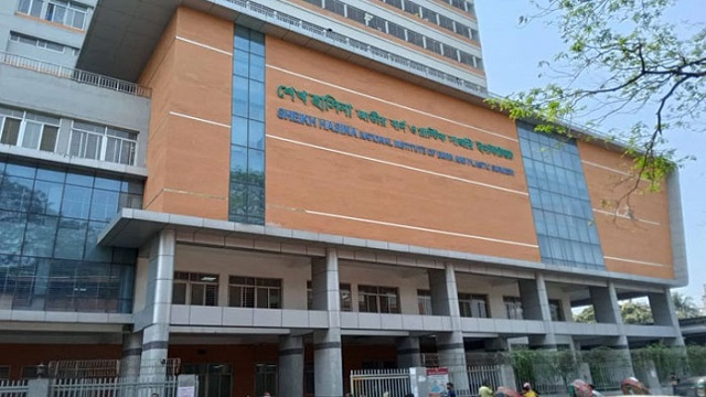 ফতুল্লায় চার্জার ফ্যান বিস্ফোরণে দগ্ধ স্বামী-স্ত্রীর মৃত্যু