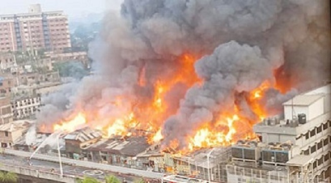 ৫০টি ফায়ার সার্ভিস ইউনিট পারলোনা আগুন নেভাতে