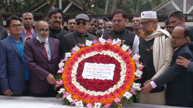 গোপালগঞ্জে ৩ হাজার শীতার্ত মানুষের মাঝে কম্বল বিতরণ