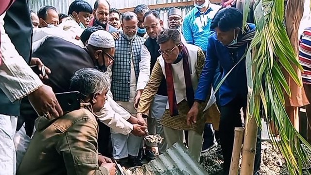 কাশিয়ানীতে আ'লীগের আঞ্চলিক কার্যালয়ের ভিত্তিপ্রস্তর স্থাপন