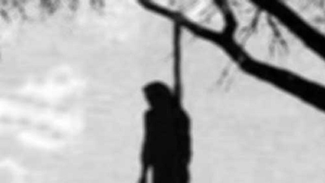 লোহাগাড়ায় কিশোরীর ঝুলন্ত মরদেহ উদ্ধার