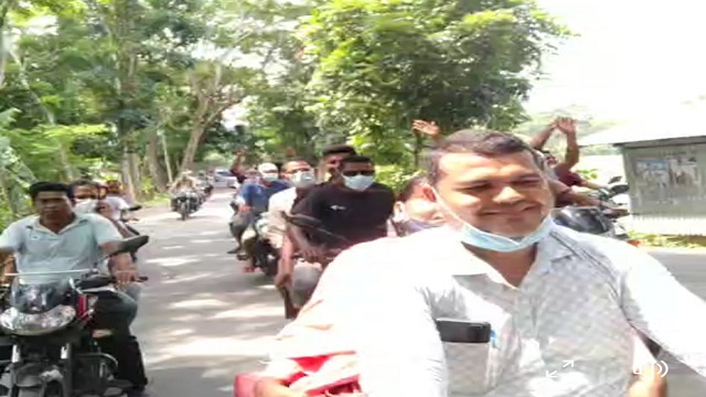 ডাসার থানাকে উপজেলা ঘোষণা করায় আনন্দ মিছিল