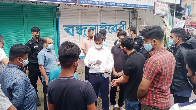 সুনামগঞ্জে লকডাউন অমান্য করায় ১০জনকে অর্থ দন্ড দিয়েছে ভ্রাম্যমাণ আদালত
