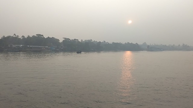 পৌষে গ্রীষ্মের আমেজ