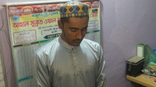 মাদ্রাসাছাত্রকে ধর্ষণের অভিযোগে আটক ১