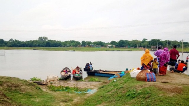 শিবগঞ্জে নৌকাডুবির ঘটনায় আরও এক গৃহবধূর লাশ উদ্ধার