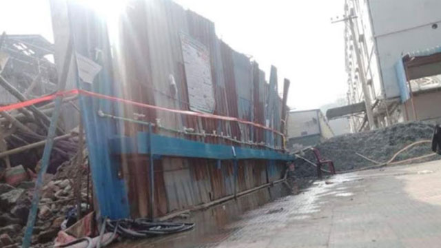 চট্টগ্রামে নির্মাণাধীন ভবনের ছাদ ধসে আহত ২