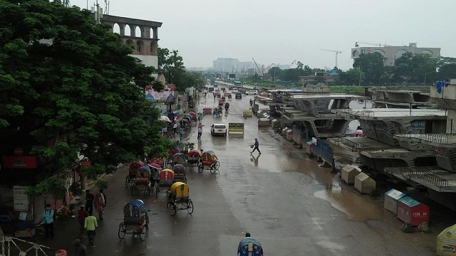 কঠোর লকডাউনের প্রথম দিনে রাজধানী