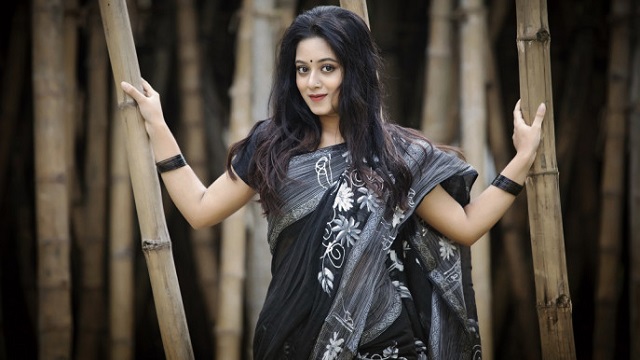 ওজন কমানোর পথে দীঘি