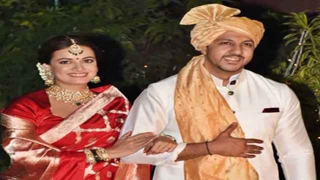 আবারও সাতপাকে বাঁধা পড়লেন দিয়া মির্জা