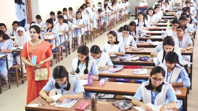 নির্ধারিত সময়ে হচ্ছে না এসএসসি-এইচএসসি পরীক্ষা