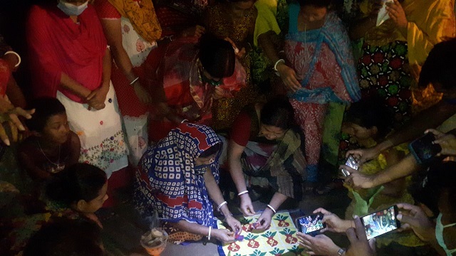 অনাবৃষ্টি ও খরা থেকে মুক্তি পেতে ব্যাঙের বিয়ে 