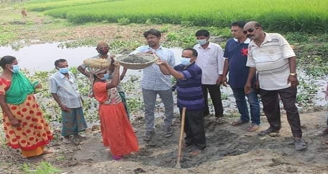  কর্মসংস্থান  কর্মসূচি প্রকল্পের কাজের উদ্বোধন
